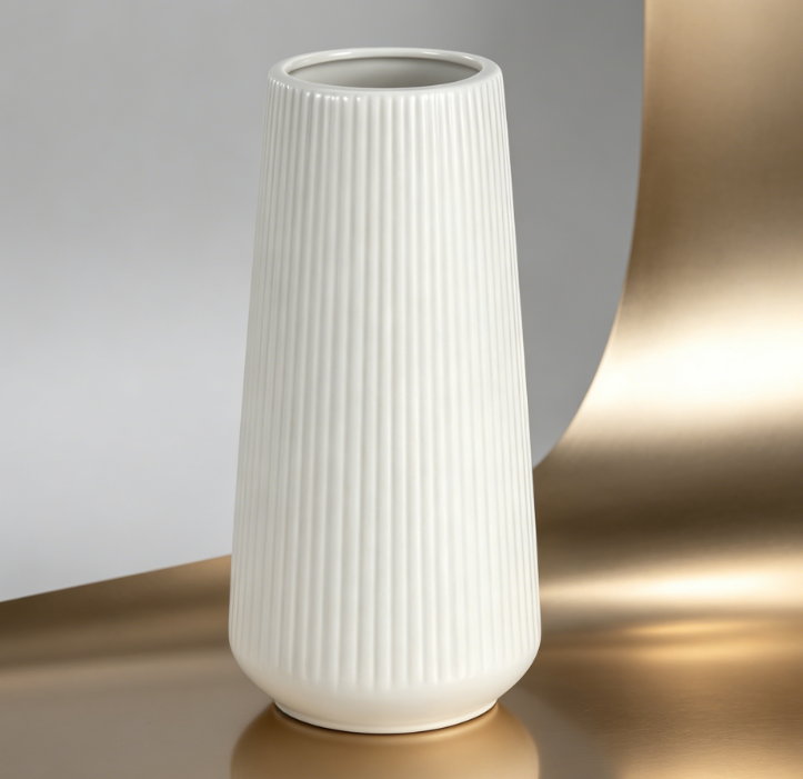 White Ceramic Miniature Vase – Cute and petite reed vase, suitable for home, living room, dining table, farmhouse style, office, bedroom, table, and kitchen shelf.